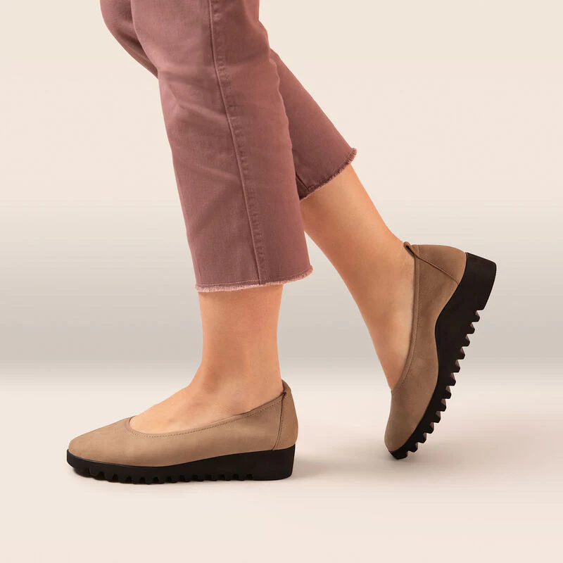 Brianna Ballet Flat - Taupe - Image 9