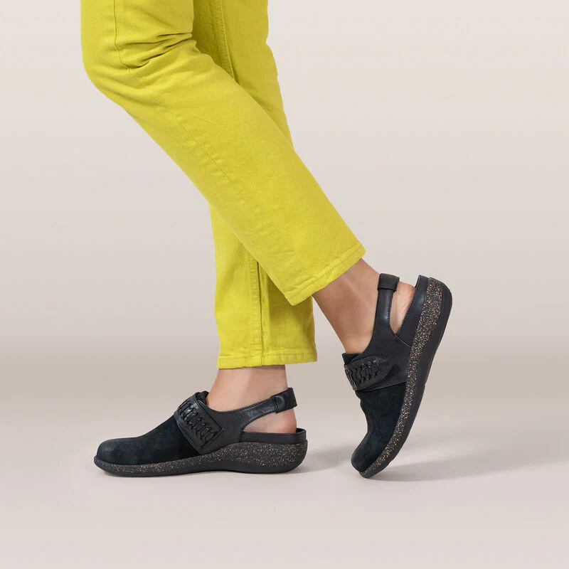 Leni Slingback Clog - Black - Image 11